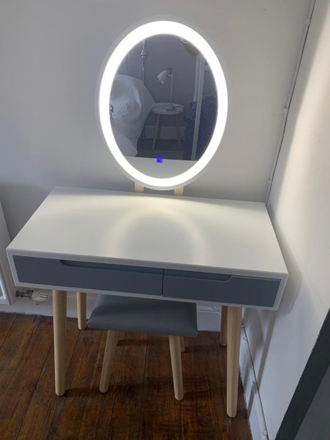 The Location- 1 Free Private Parking Space - 60 Second Walk 2 Minster! York Exteriör bild