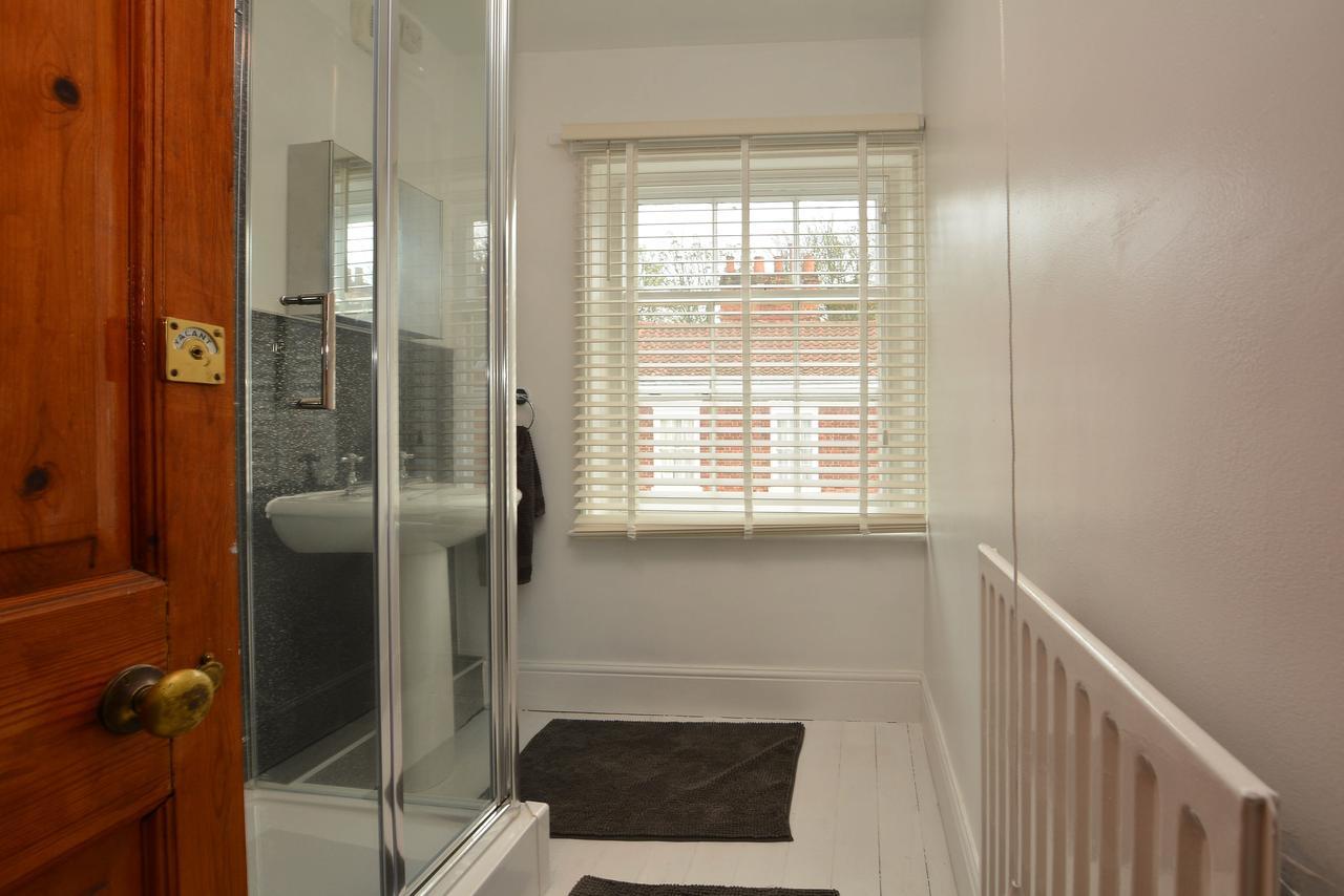 The Location- 1 Free Private Parking Space - 60 Second Walk 2 Minster! York Exteriör bild