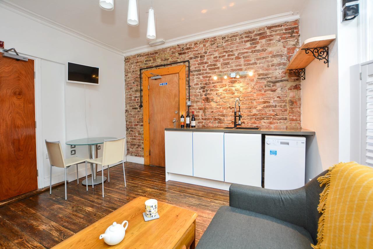 The Location- 1 Free Private Parking Space - 60 Second Walk 2 Minster! York Exteriör bild
